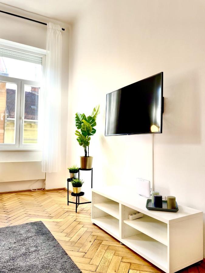 Eotvos 25 Apartment Budapeste Exterior foto